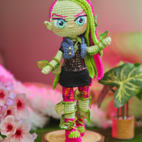BONECA VÊNUS MONSTER HIGH AMIGURUMI
